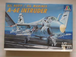 ITALERI  1/72 041 A-6E INTRUDER US NAVY/US MARINES